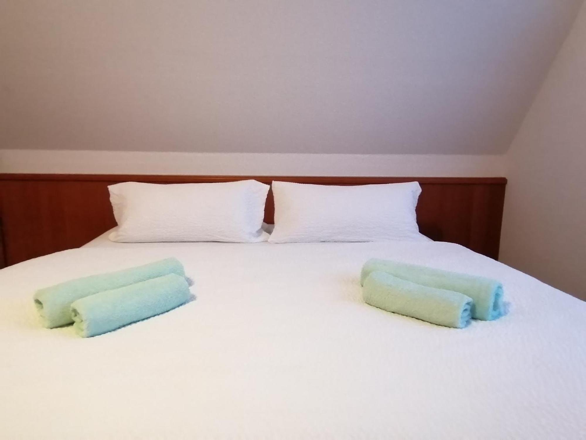 Domstadt Apartments แมร์เซอบวร์ก ภายนอก รูปภาพ